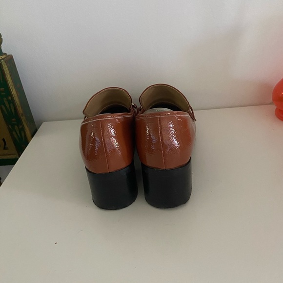 Shiny burned orange loafers with chunky heels - Picture 4 of 6